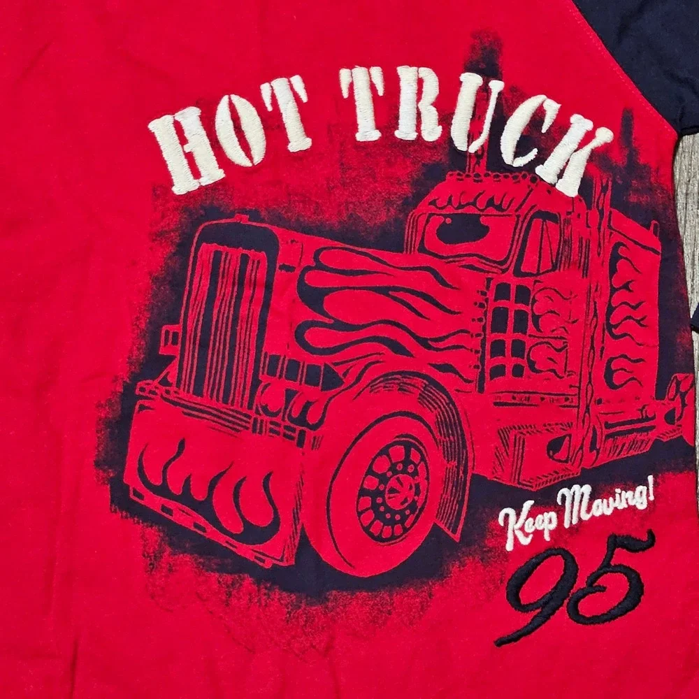 OshKosh‎ Bgosh Boys Red Navy Blue Hot Truck Raglan Long Sleeve Shirt Size 6 NEW